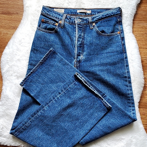 Levi's Ribcage Straight Button Fly Jeans 28 - Picture 7 of 9